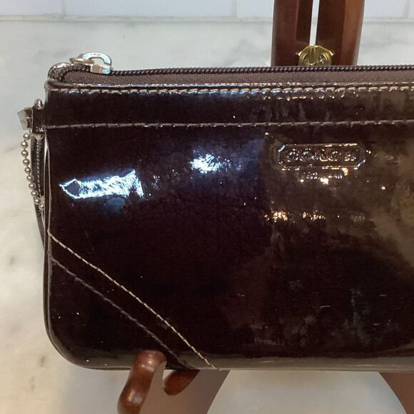 Coach High Gloss Patent Leather Clutch Wristlet - Picture 3 of 14